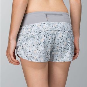 Lululemon Speed Shorts, Size 6, EUC